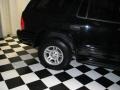 Black - Durango SLT Photo No. 5
