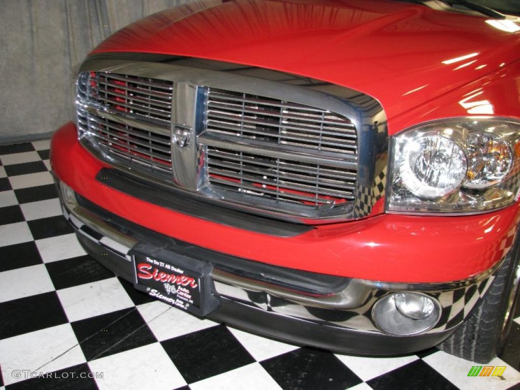 2007 Ram 1500 ST Quad Cab 4x4 - Flame Red / Medium Slate Gray photo #4