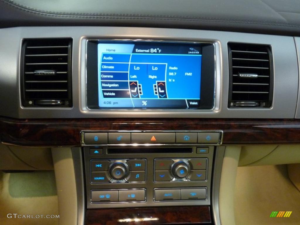 2009 Jaguar XF Premium Luxury Navigation Photo #40488710