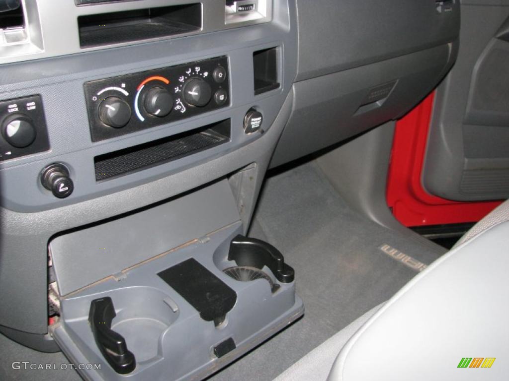 2007 Ram 1500 ST Quad Cab 4x4 - Flame Red / Medium Slate Gray photo #17