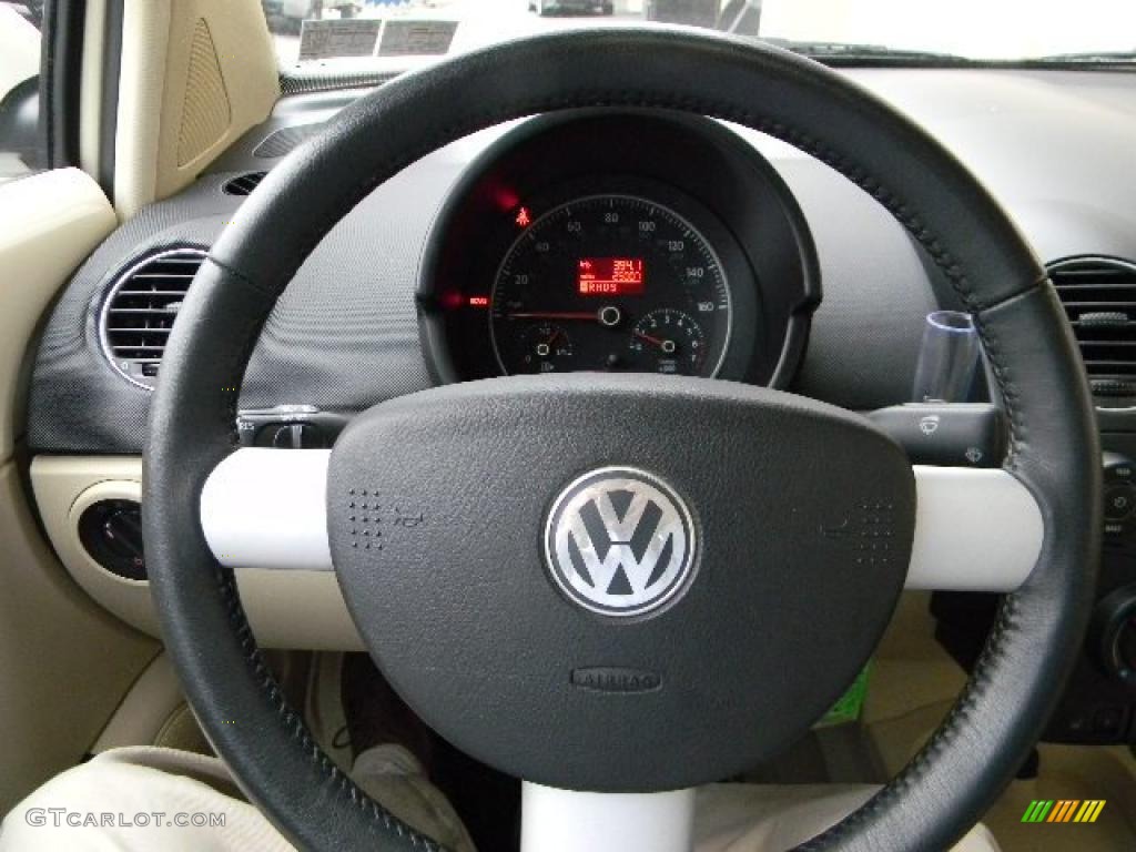 2008 Volkswagen New Beetle SE Coupe Steering Wheel Photos