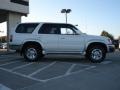 Natural White - 4Runner SR5 4x4 Photo No. 2