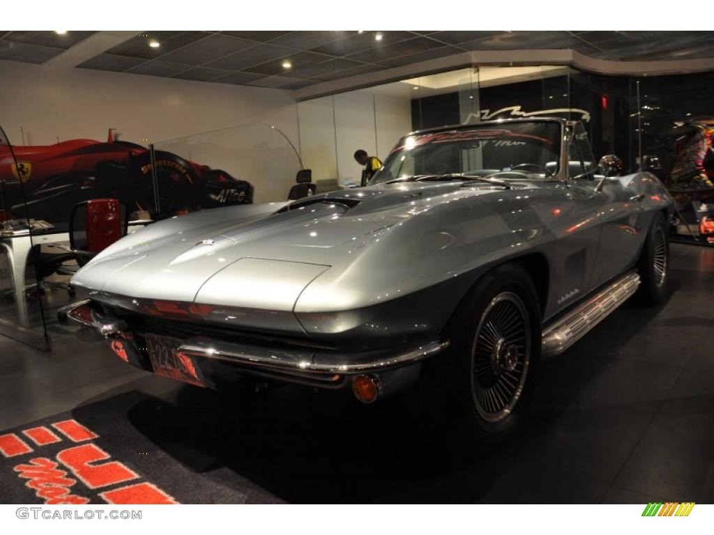 1967 Corvette 427 Convertible - Silver Pearl / Black photo #5