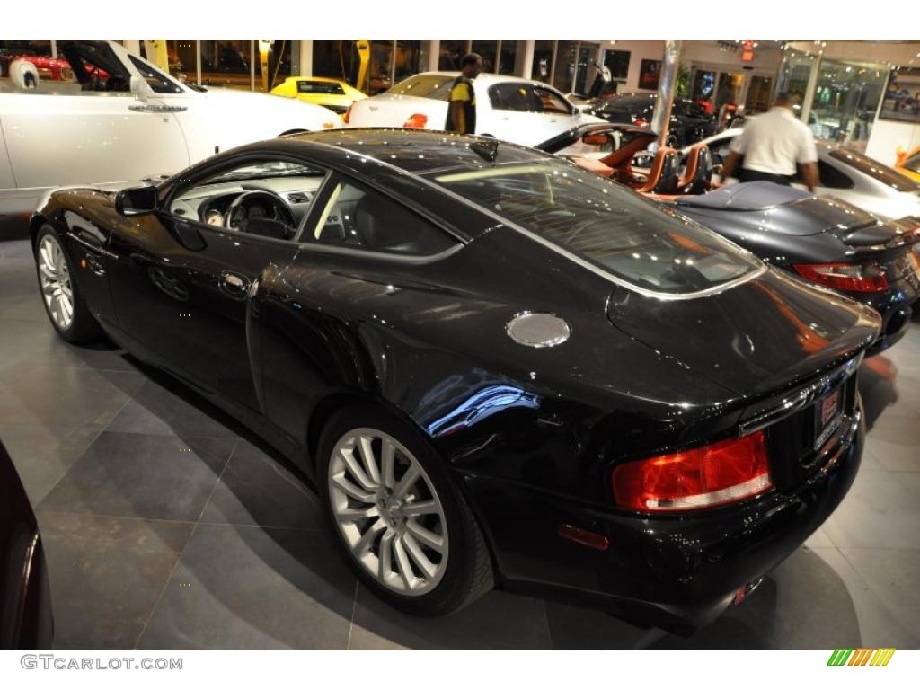 Black 2002 Aston Martin Vanquish Standard Vanquish Model Exterior Photo #40493438