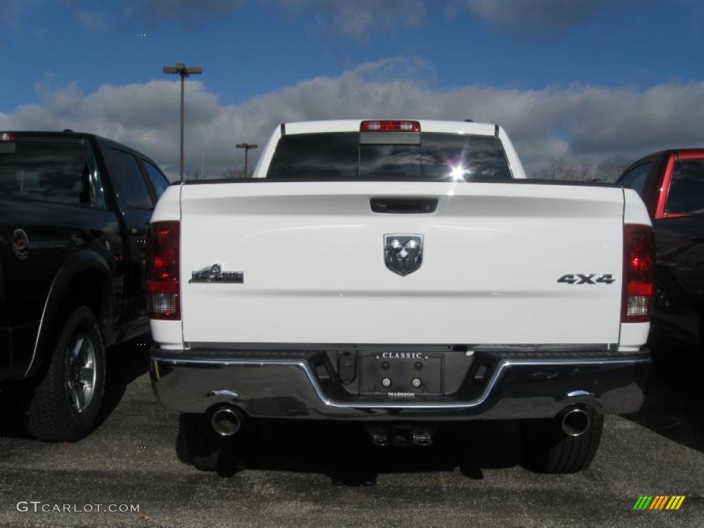 2011 Ram 1500 Big Horn Crew Cab 4x4 - Bright White / Dark Slate Gray/Medium Graystone photo #4