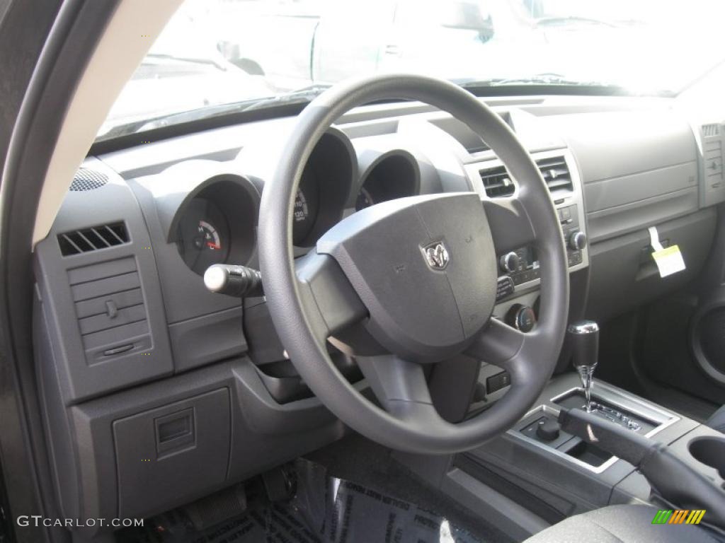 Dark Slate Gray Interior 2011 Dodge Nitro Heat 4.0 4x4 Photo #40500562