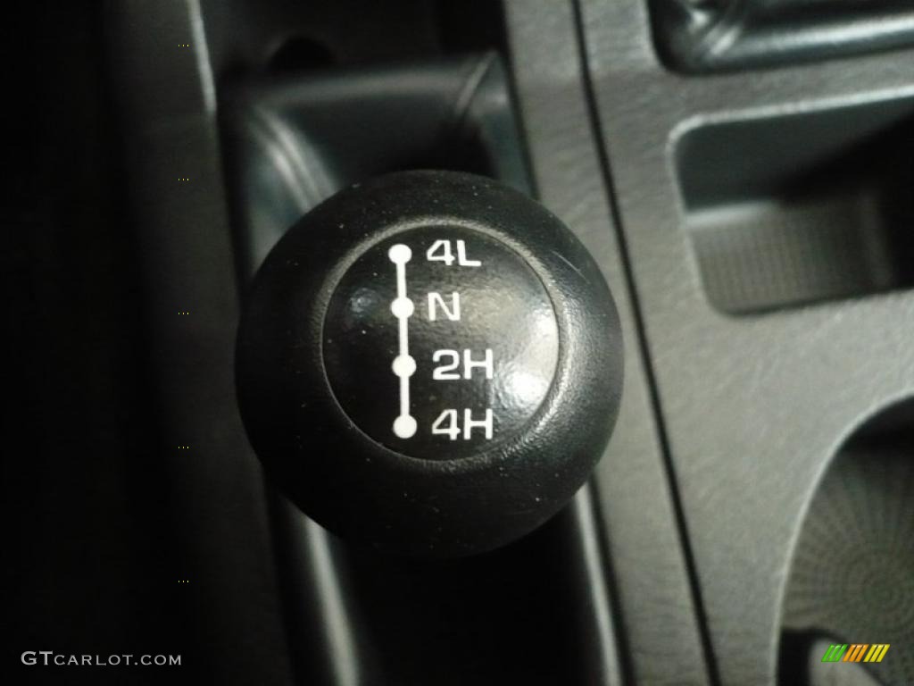 2003 Dodge Ram 3500 SLT Quad Cab 4x4 Controls Photo #40501970