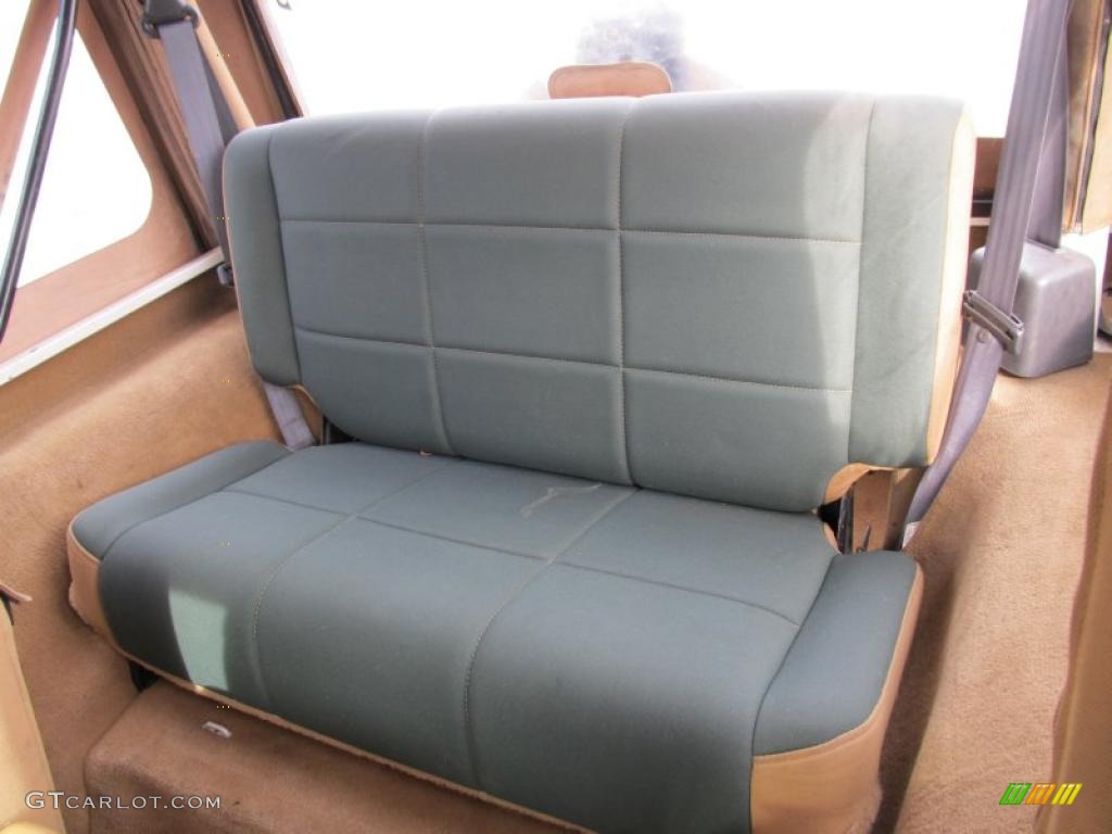 Green/Khaki Interior 1998 Jeep Wrangler Sahara 4x4 Photo #40507774