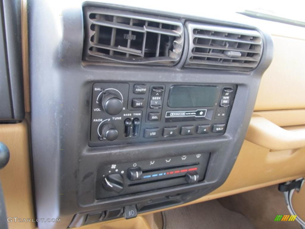 1998 Jeep Wrangler Sahara 4x4 Controls Photo #40507822