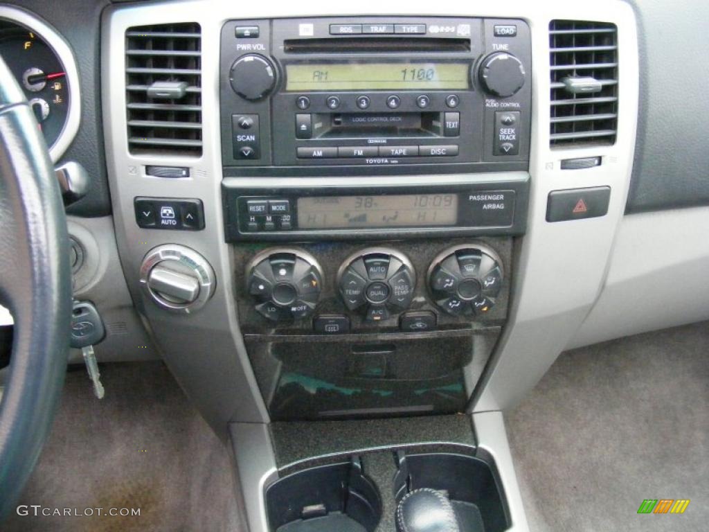 2005 Toyota 4Runner Limited 4x4 Controls Photo #40508030