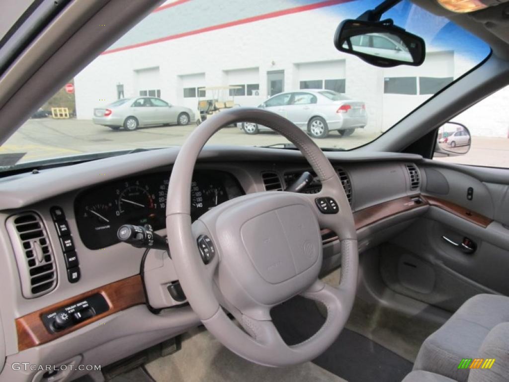 2000 Buick Park Avenue Standard Park Avenue Model Medium Gray Dashboard Photo #40509358