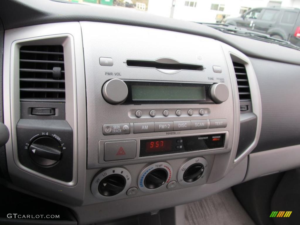 2008 Toyota Tacoma V6 SR5 Double Cab 4x4 Controls Photo #40511522
