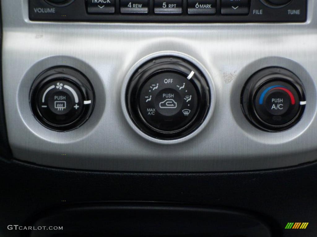 2008 Kia Sportage EX V6 Controls Photo #40511710