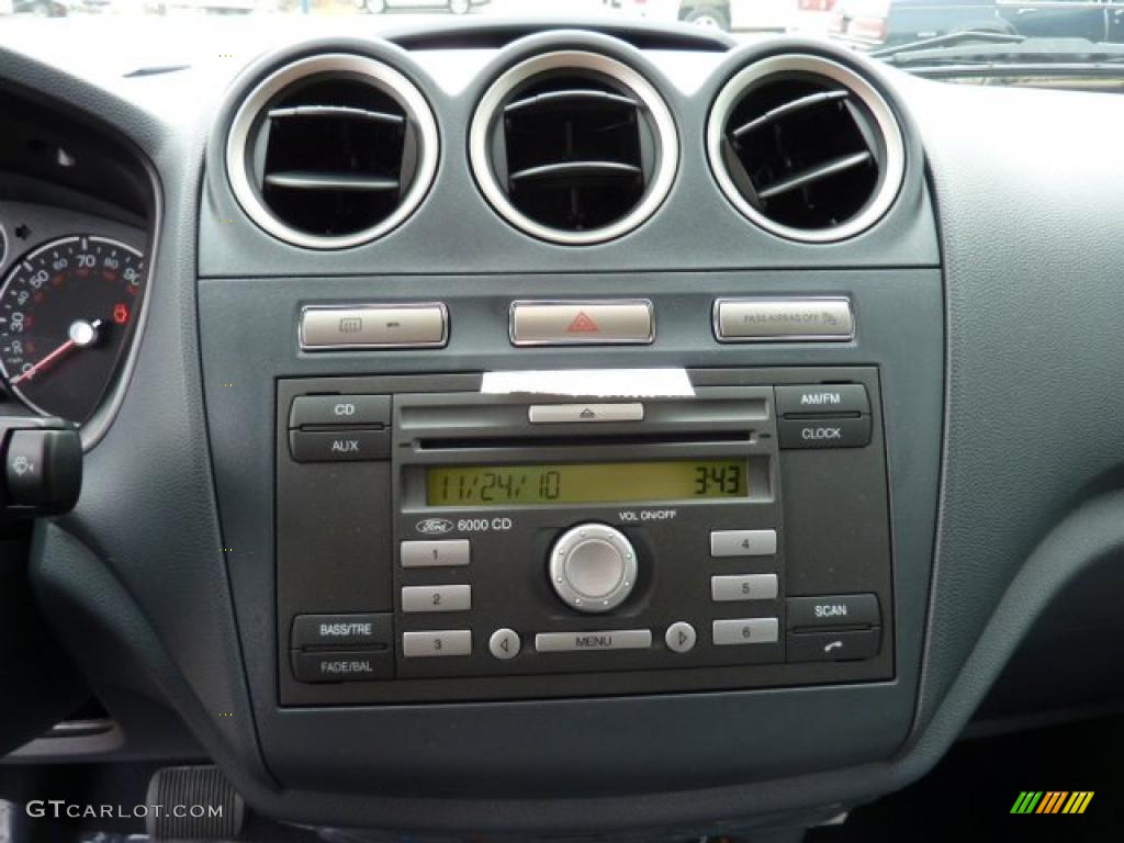 2010 Ford Transit Connect XLT Cargo Van Controls Photo #40511766
