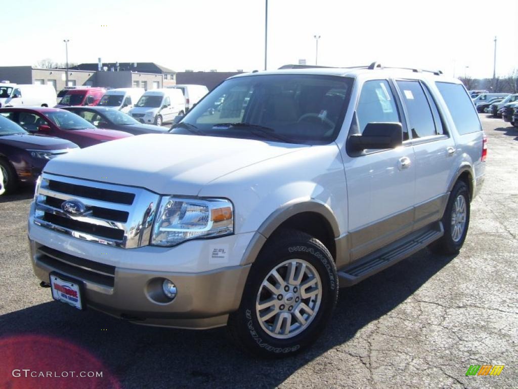 2011 Expedition XLT 4x4 - Oxford White / Camel photo #1