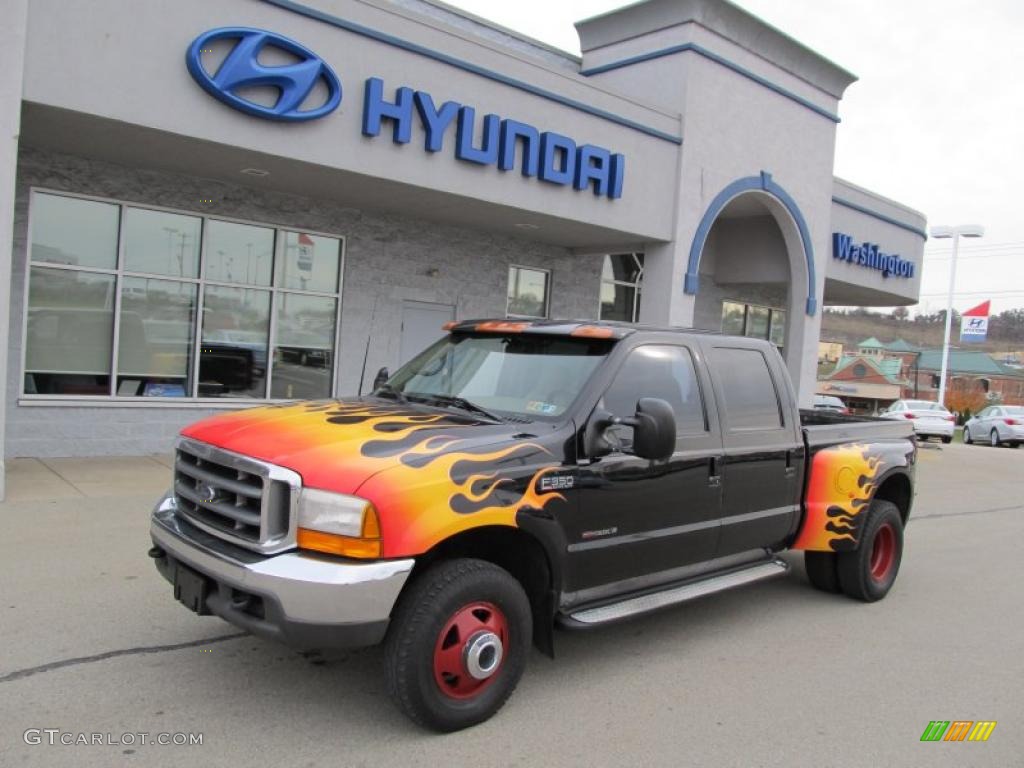 Black Ford F350 Super Duty