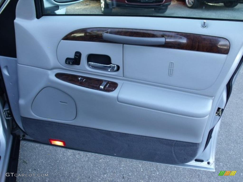 1999 Lincoln Town Car Signature Light Graphite Door Panel Photo #40512458