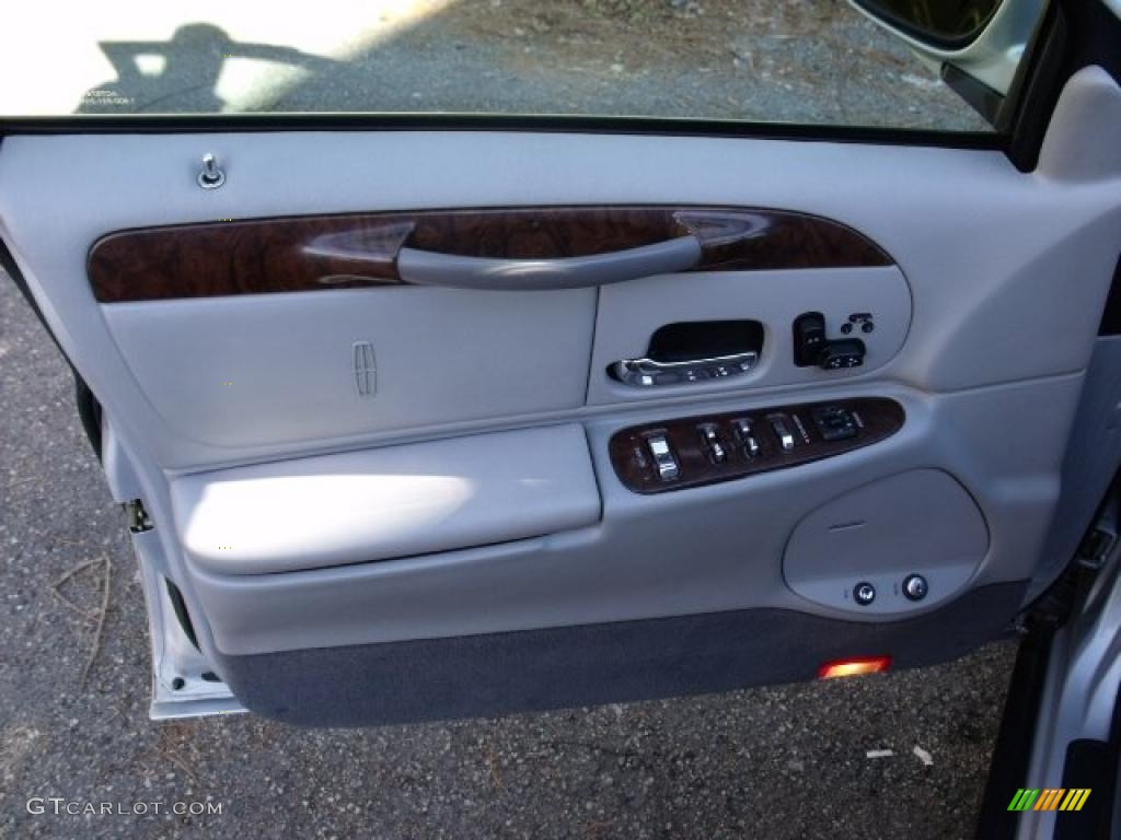 1999 Lincoln Town Car Signature Light Graphite Door Panel Photo #40512594