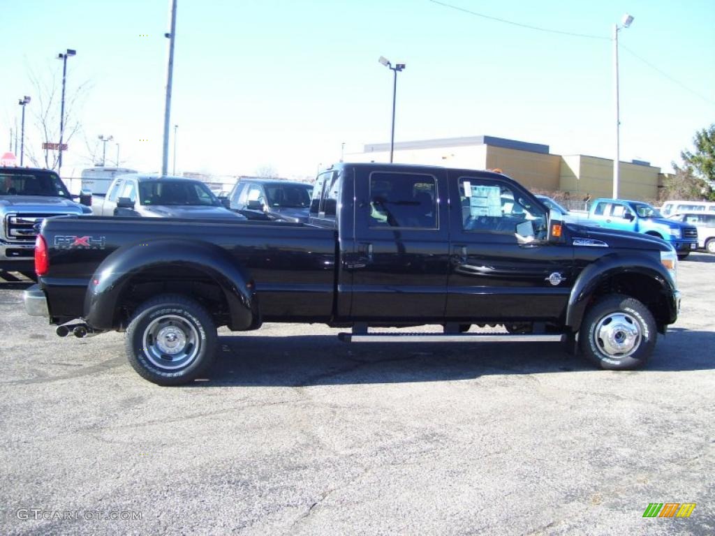 Tuxedo Black Metallic 2011 Ford F450 Super Duty Lariat Crew Cab 4x4 Dually Exterior Photo #40512722