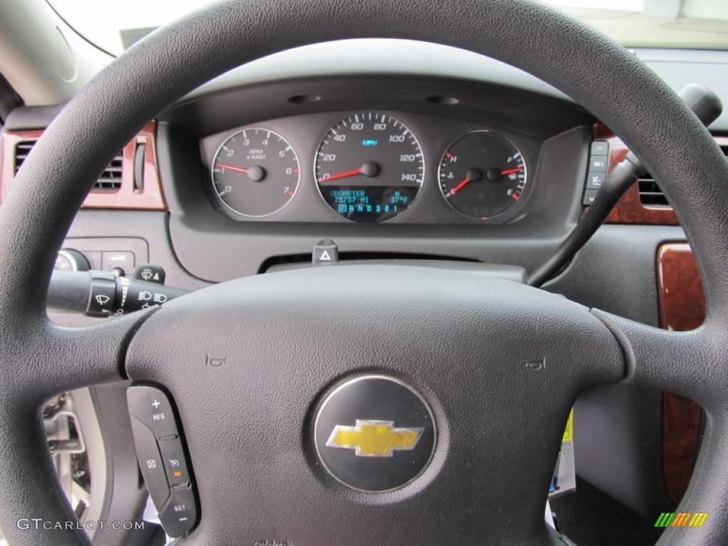 2006 Chevrolet Impala LT Gauges Photo #40512898