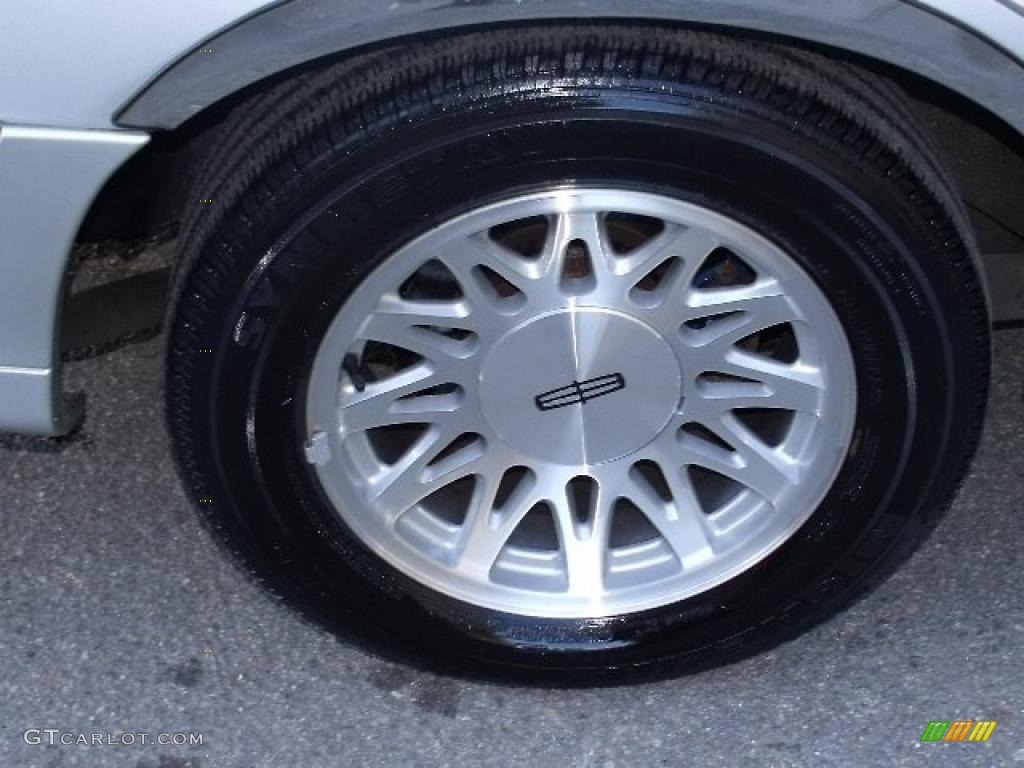 1999 Lincoln Town Car Signature Wheel Photo #40512910