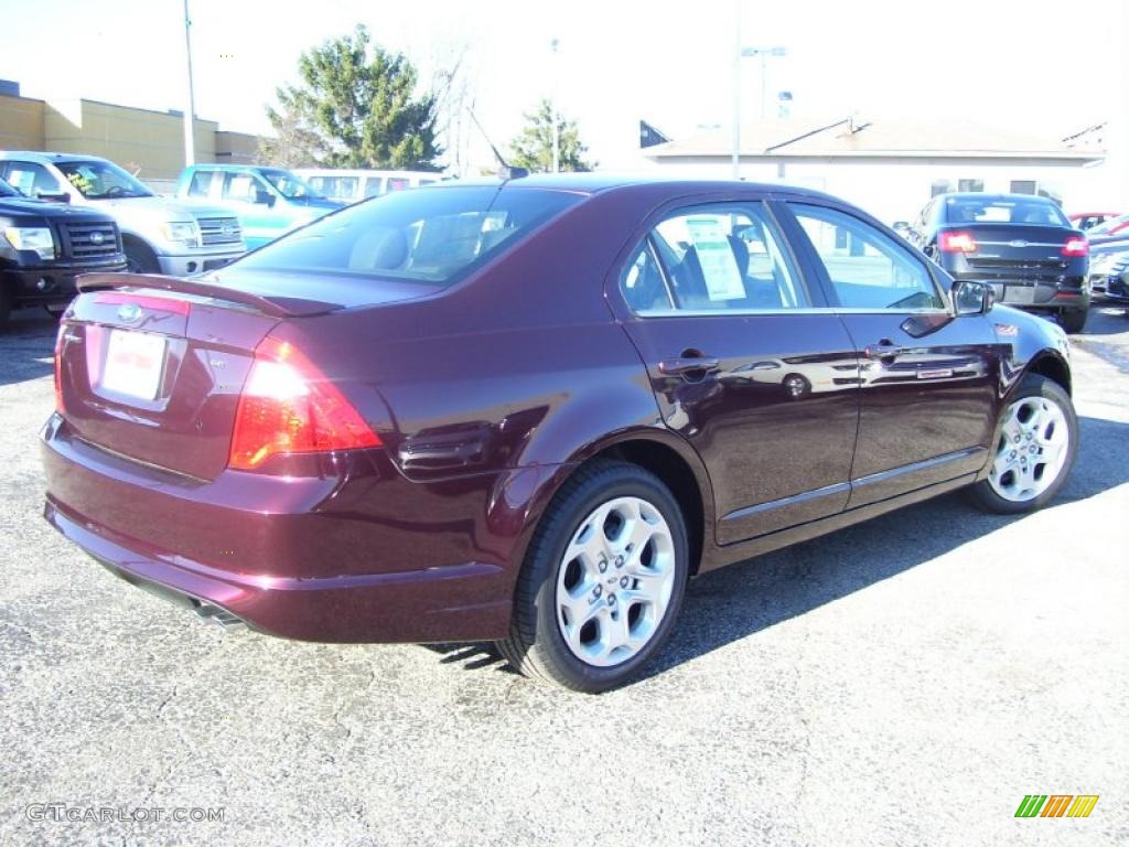 2011 Fusion SE - Bordeaux Reserve Metallic / Charcoal Black photo #4