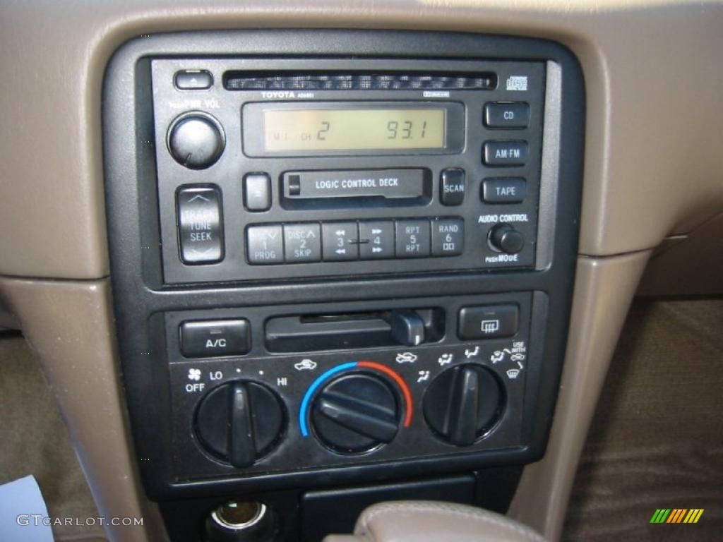 1999 Toyota Camry XLE V6 Controls Photo #40515146