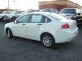 White Suede - Focus SE Sedan Photo No. 3