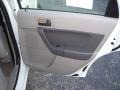 White Suede - Focus SE Sedan Photo No. 15