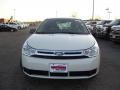 White Suede - Focus SE Sedan Photo No. 6