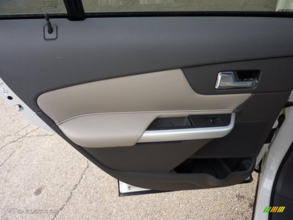 2011 Ford Edge SE Medium Light Stone Door Panel Photo #40518774