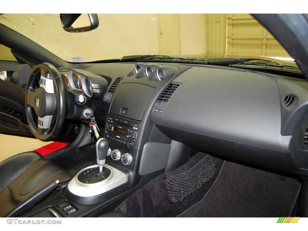 2007 Nissan 350Z Touring Coupe Charcoal Dashboard Photo #40519506