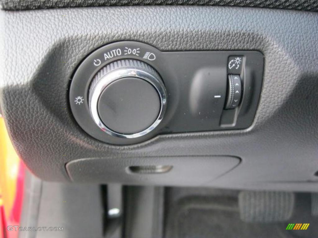 2011 Chevrolet Cruze LT Controls Photo #40520254