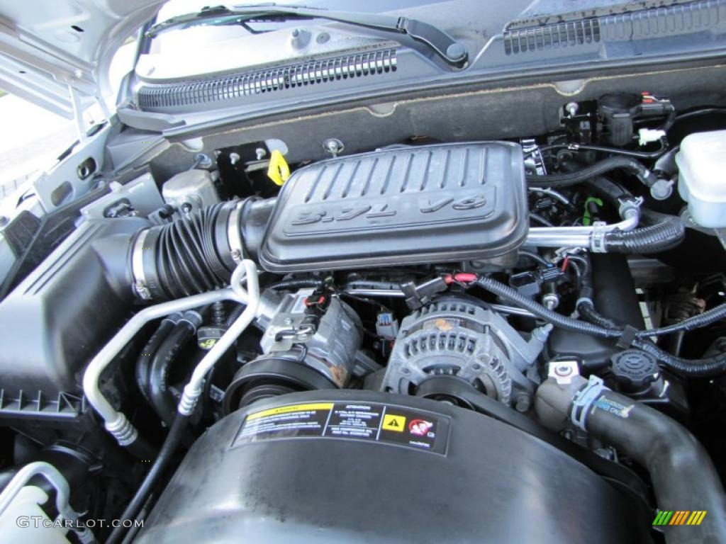 2008 Dodge Dakota SXT Crew Cab Engine Photos