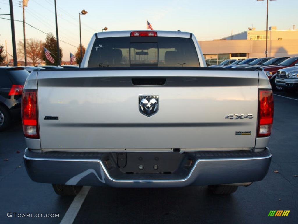 2010 Ram 1500 ST Quad Cab 4x4 - Bright Silver Metallic / Dark Slate/Medium Graystone photo #5