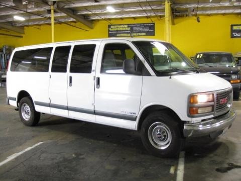 2002 GMC Savana Van G2500 SLE Passenger Data, Info and Specs