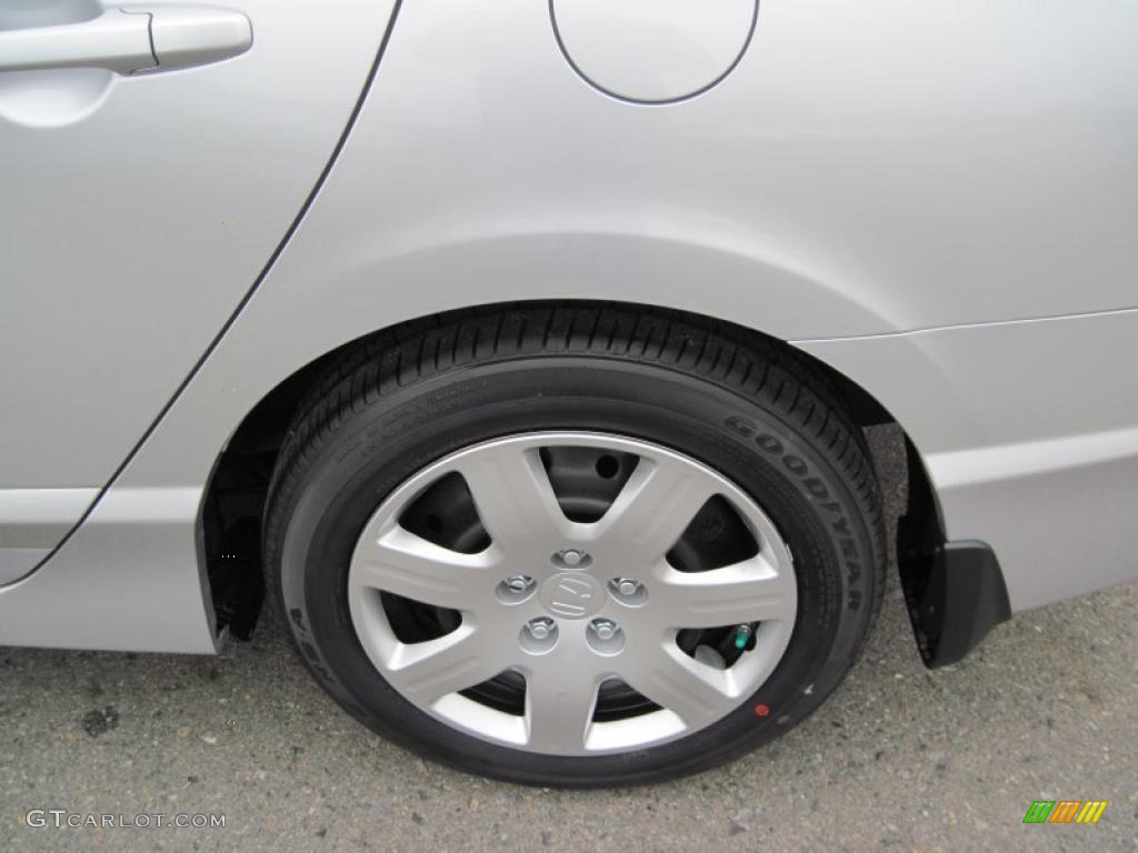 2011 Honda Civic LX Sedan Wheel Photo #40533805