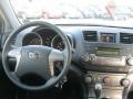 Classic Silver Metallic - Highlander Sport 4WD Photo No. 4
