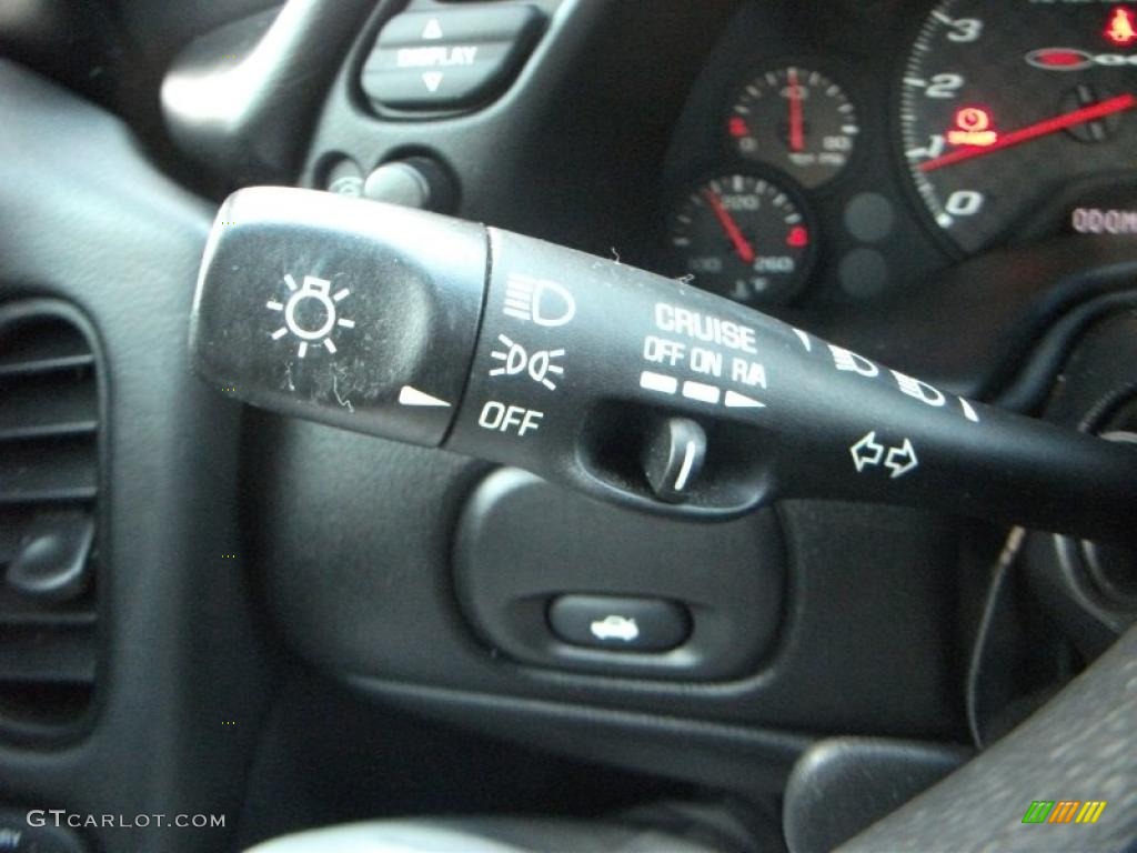 2002 Chevrolet Corvette Z06 Controls Photo #40536525