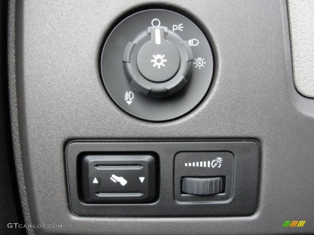 2010 F150 XLT SuperCrew - Sterling Grey Metallic / Medium Stone photo #31