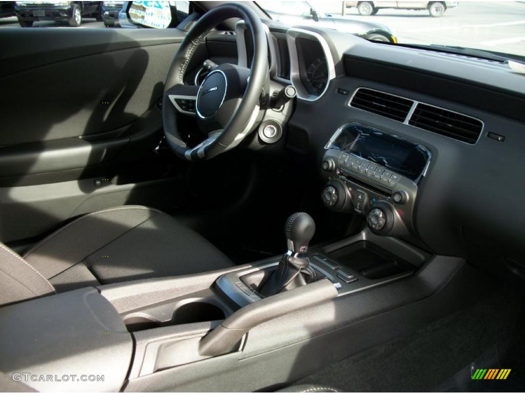Black Interior 2011 Chevrolet Camaro SS Coupe Photo #40538185