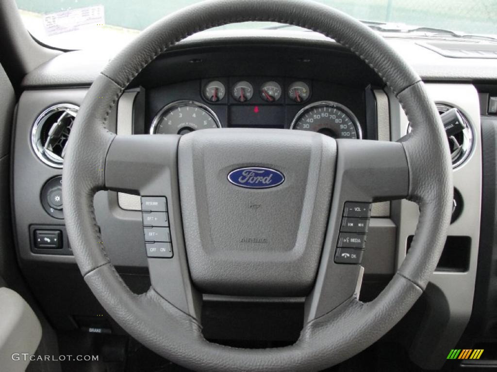 2010 F150 Lariat SuperCrew 4x4 - Oxford White / Medium Stone photo #33