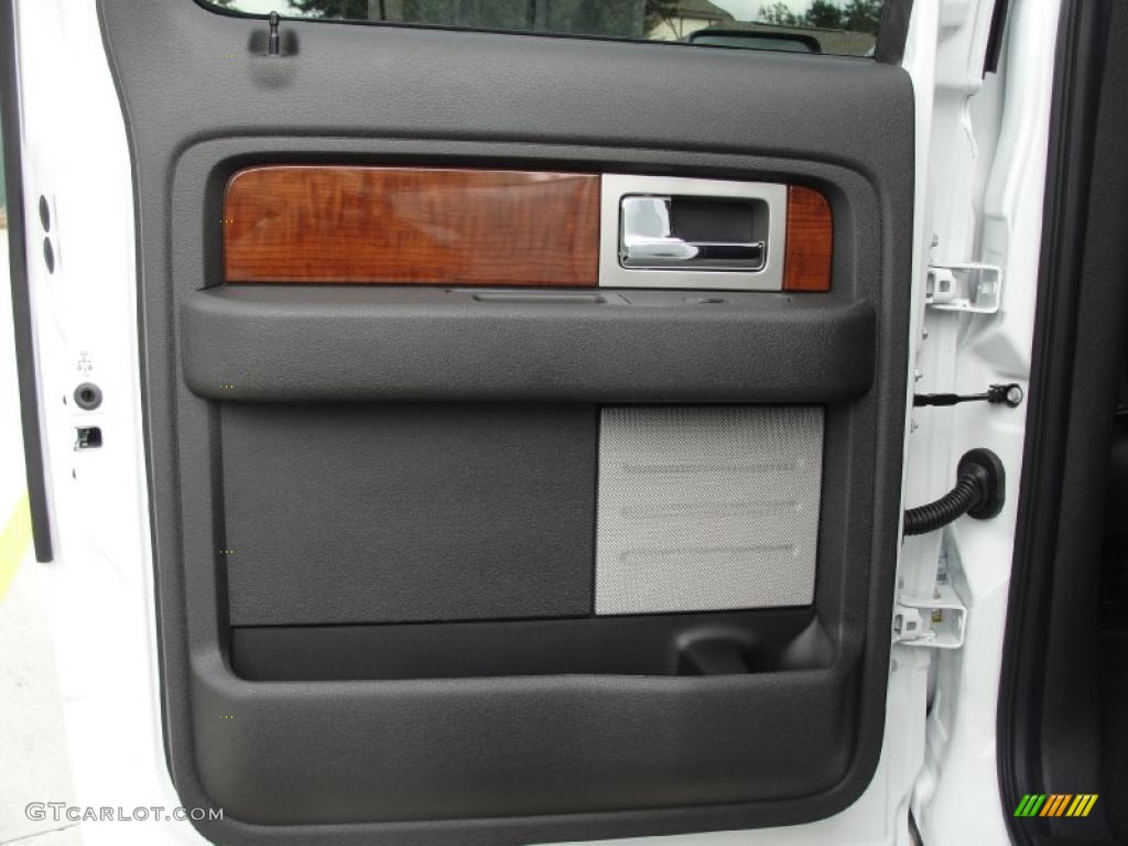 2010 F150 Lariat SuperCrew 4x4 - Oxford White / Black photo #19