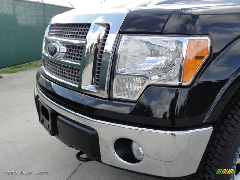 2010 F150 Lariat SuperCrew 4x4 - Tuxedo Black / Black photo #9