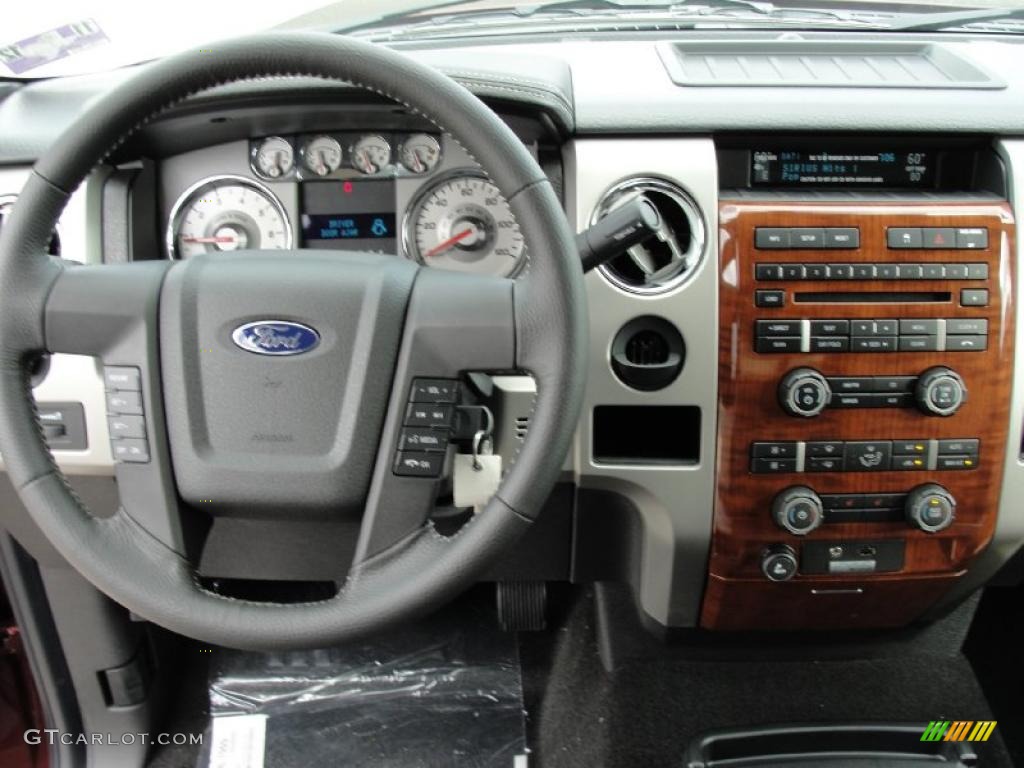 2010 F150 Lariat SuperCrew - Royal Red Metallic / Black photo #24