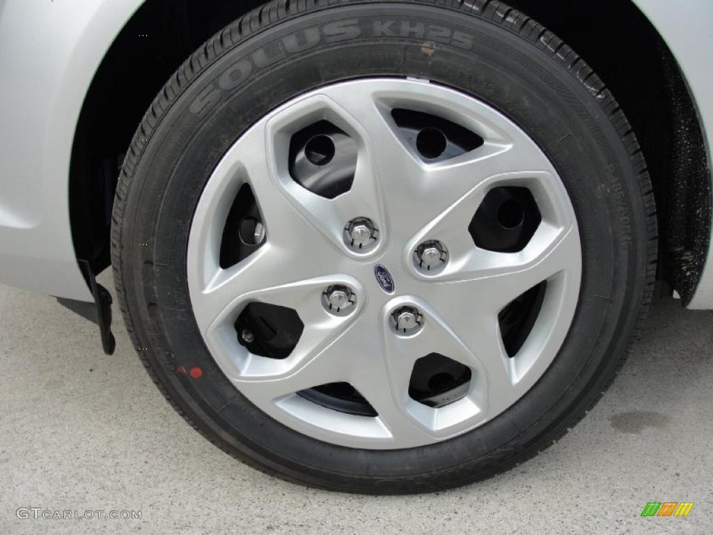 2011 Ford Fiesta S Sedan Wheel Photo #40542169