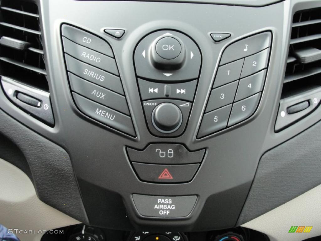 2011 Ford Fiesta S Sedan Controls Photo #40542417