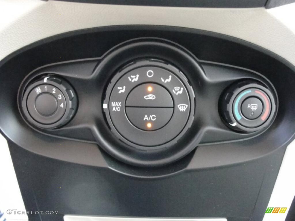 2011 Ford Fiesta S Sedan Controls Photo #40542433