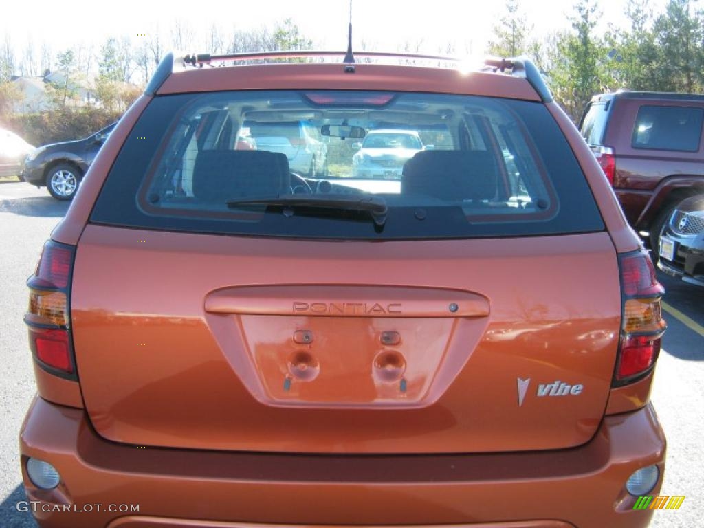 2004 Vibe  - Fusion Orange Metallic / Graphite photo #14