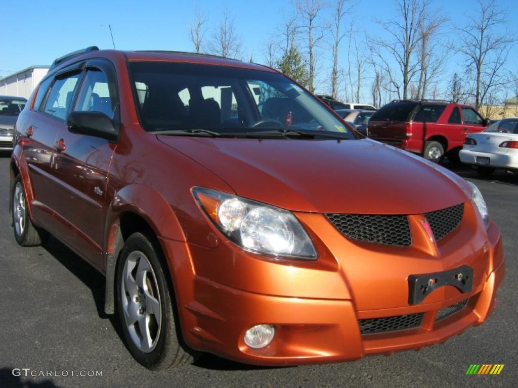 2004 Vibe  - Fusion Orange Metallic / Graphite photo #15